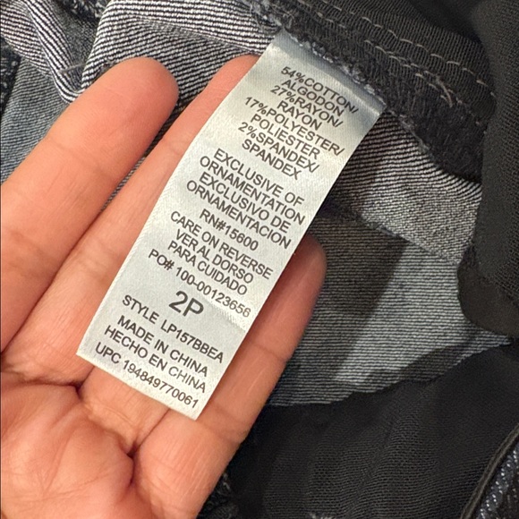 NWT WIT & WISDOM Ab-Solution High Rise Itty Bitty Bootcut Jeans Size 2P - Picture 17 of 17